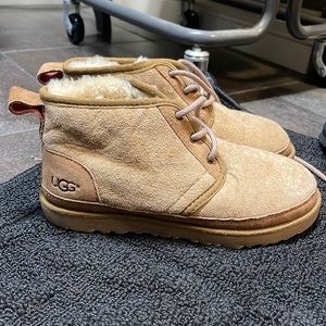 New without tags never worn tread lite uggggg booties